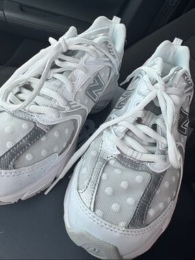 New Balance White & Gray Polka Dot Athletic Sneakers